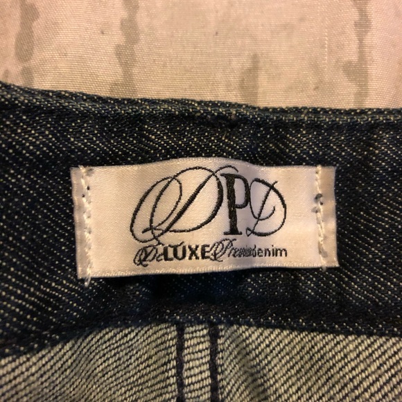 Express Deluxe Premium Denim - Picture 3 of 6